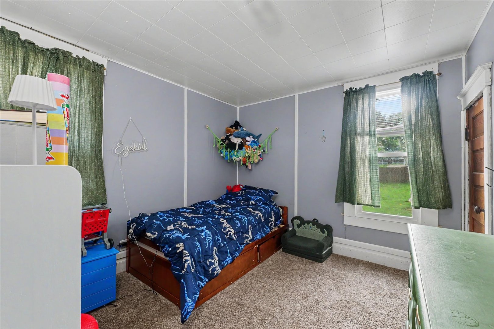 350 S Elm Street Property Photo 18