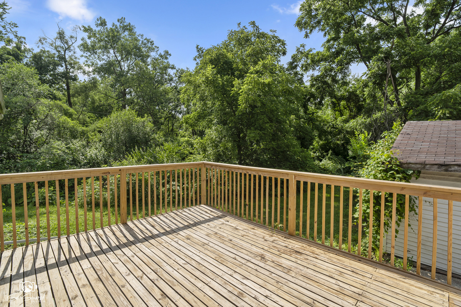 2103 Maple Road Property Photo 6