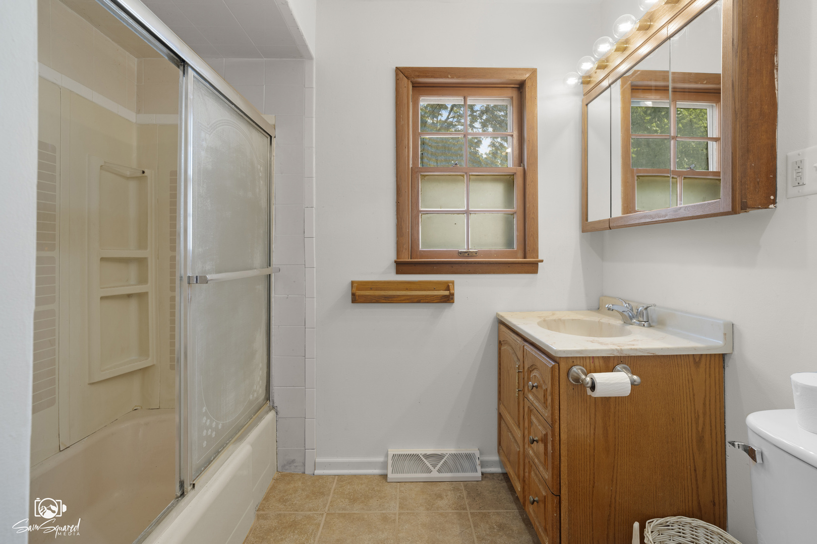 2103 Maple Road Property Photo 20