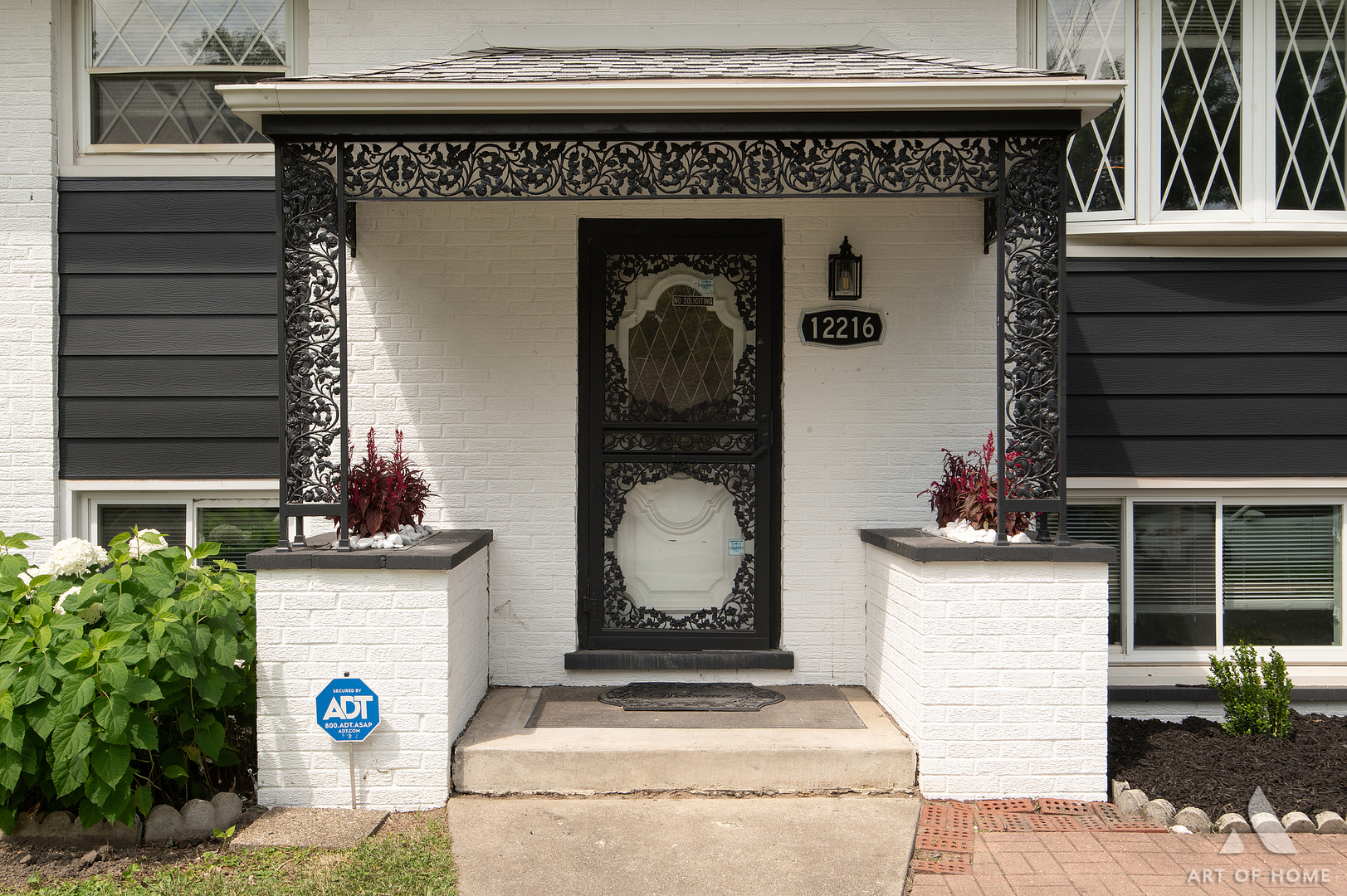 12216 S Lawndale Avenue Property Photo 3
