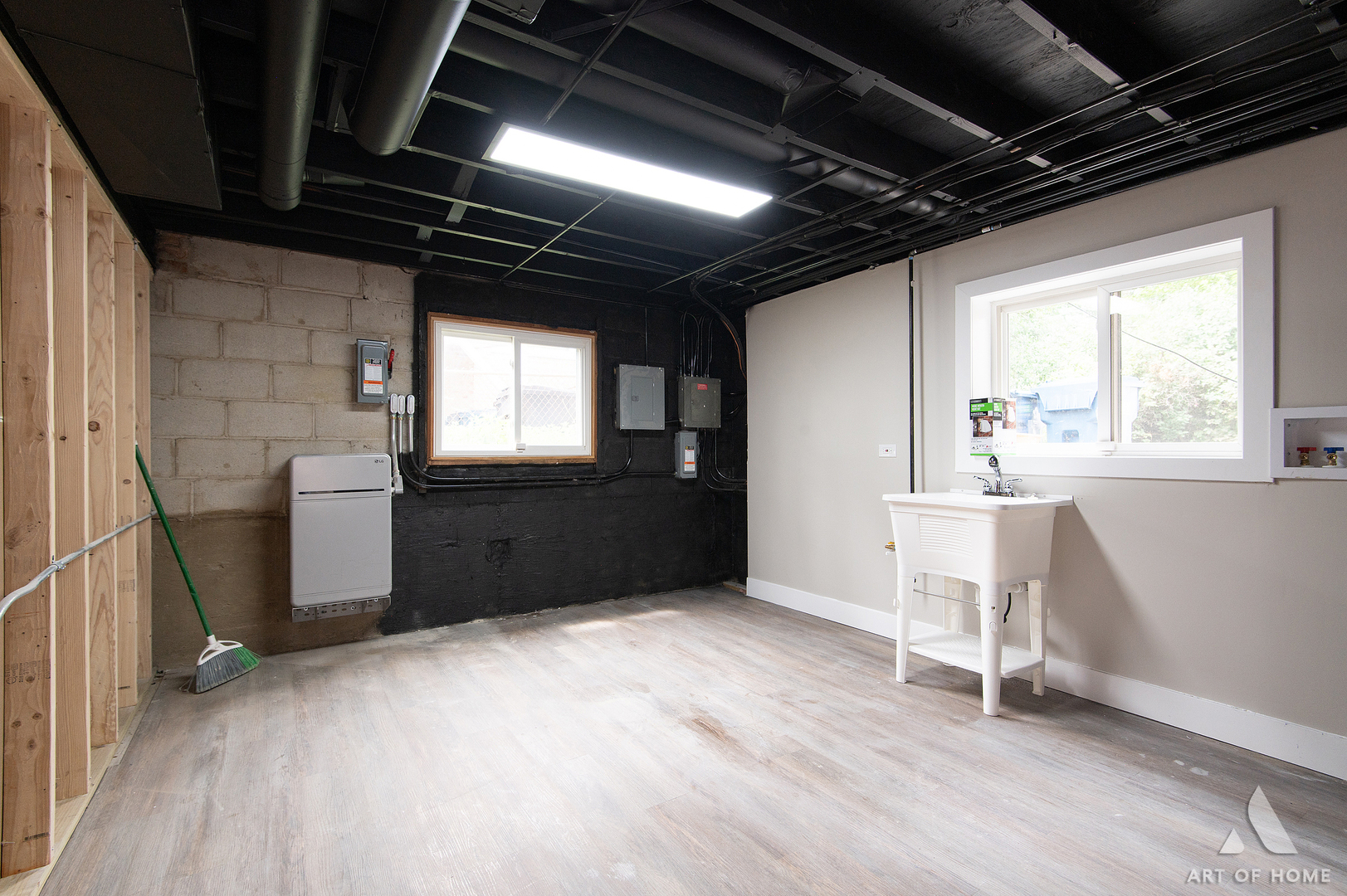 12216 S Lawndale Avenue Property Photo 29