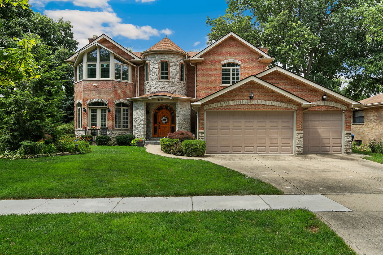 1008 Meadow Road Property Photo 1