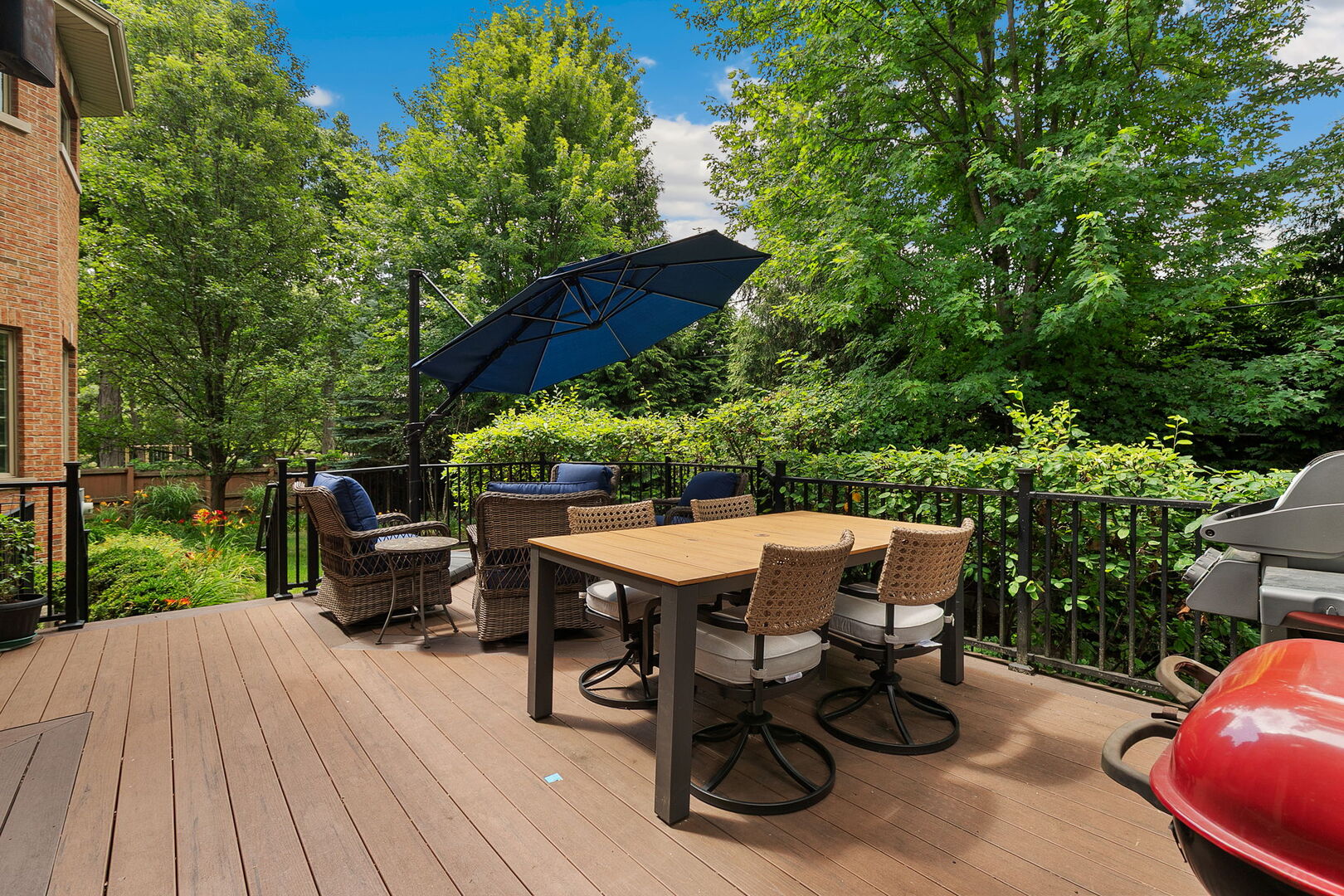 1008 Meadow Road Property Photo 12
