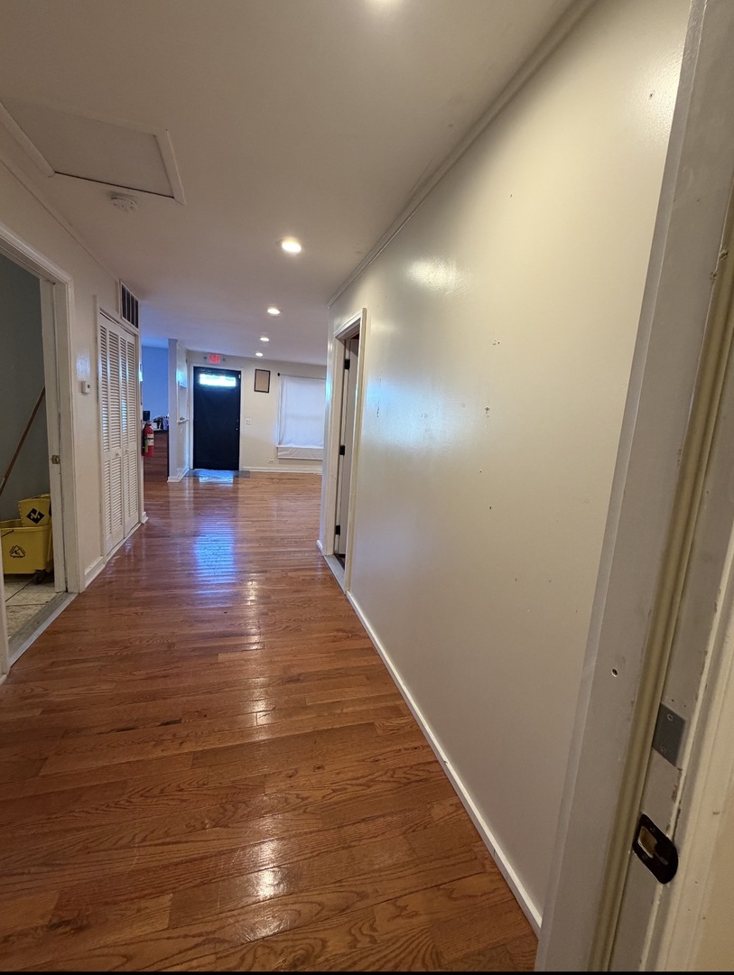 1522 N Cedar Lake Road Property Photo 6