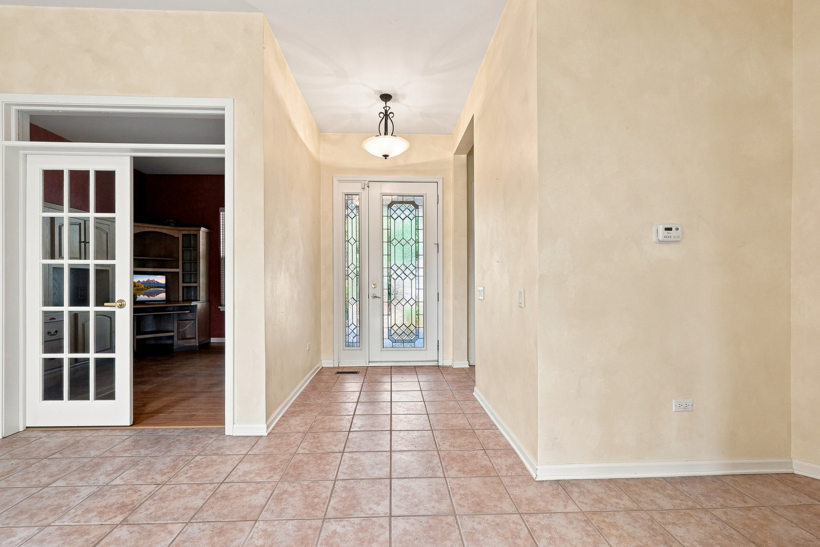 12128 Spring Creek Drive Property Photo 9
