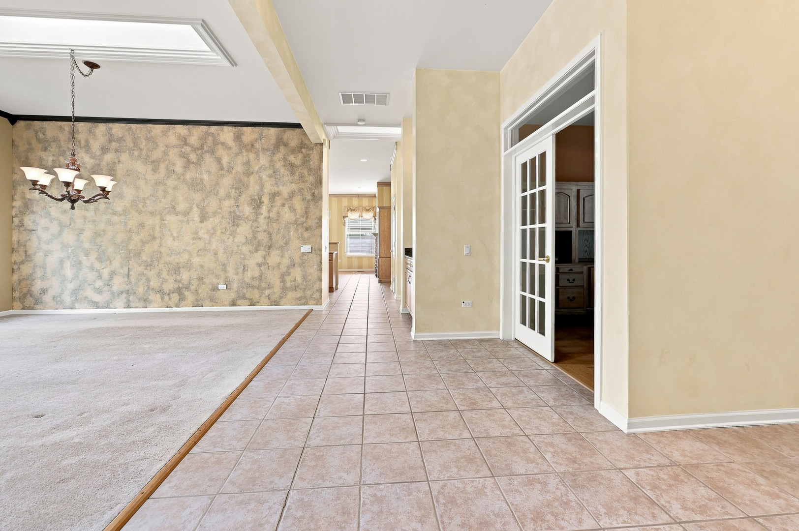 12128 Spring Creek Drive Property Photo 12