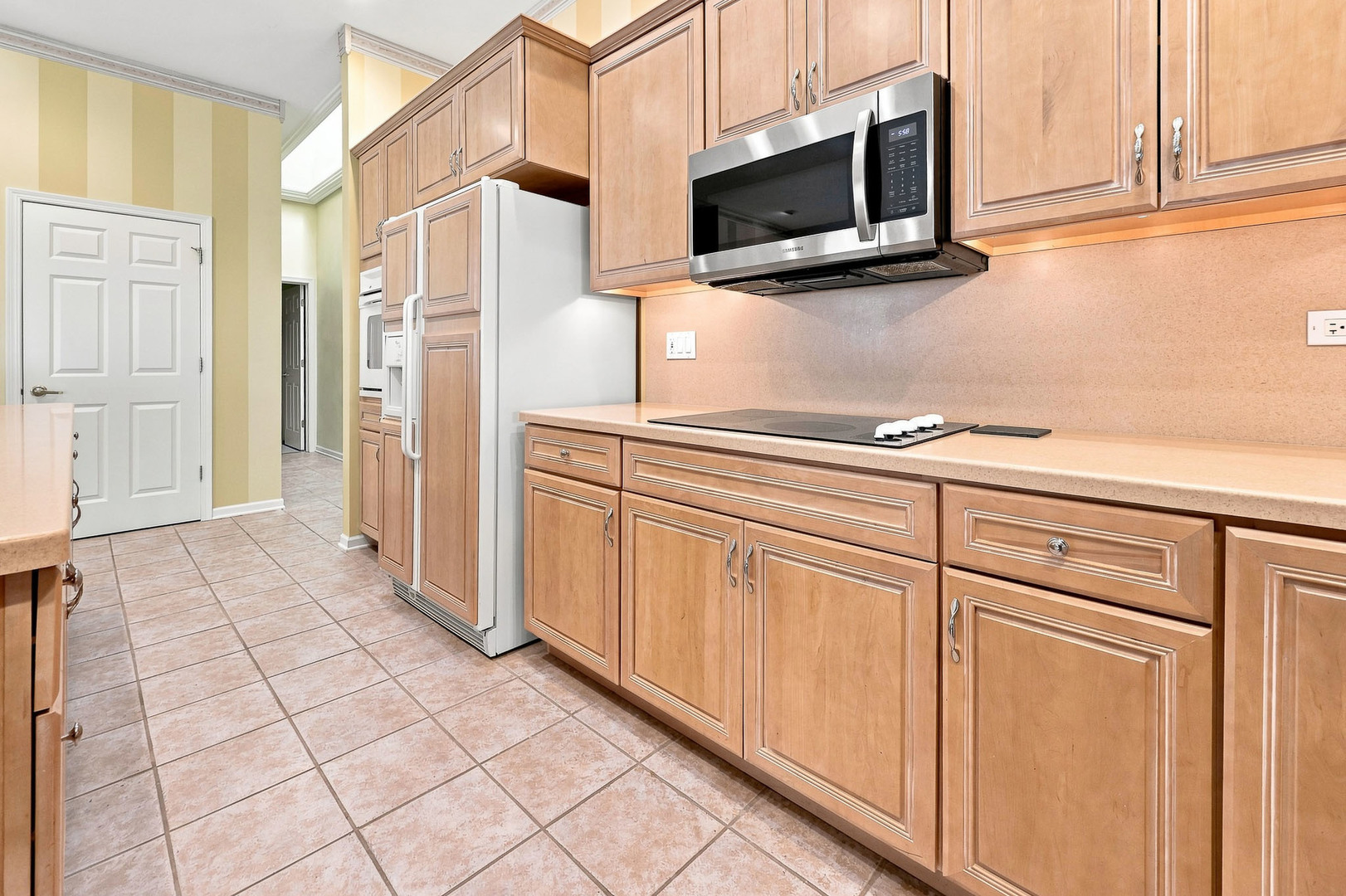 12128 Spring Creek Drive Property Photo 17