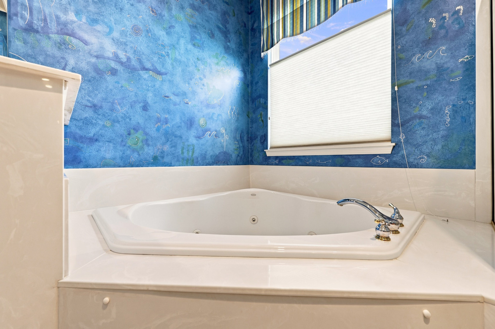 12128 Spring Creek Drive Property Photo 33