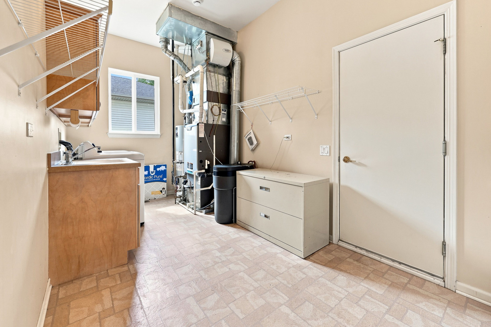 12128 Spring Creek Drive Property Photo 40
