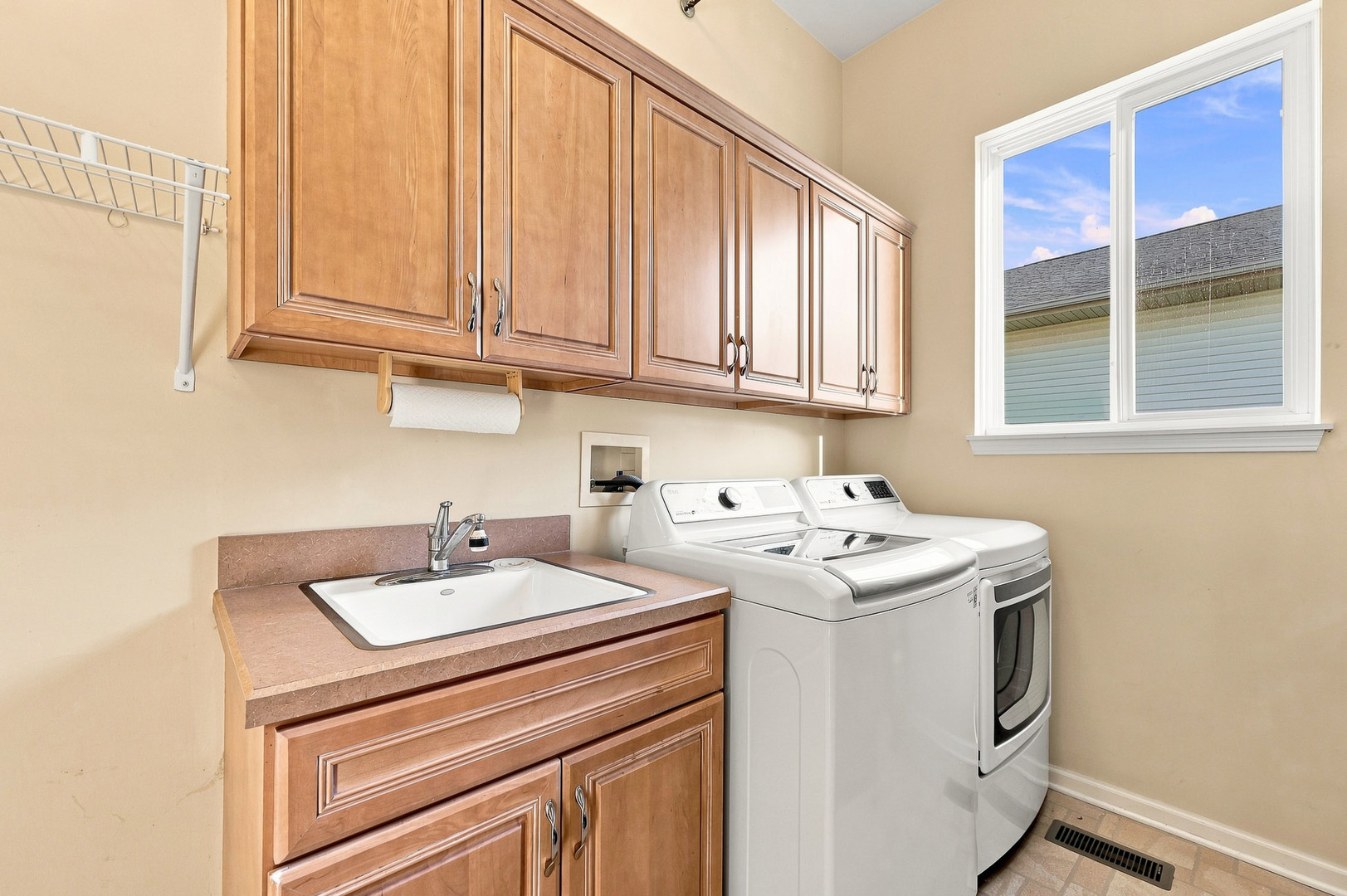 12128 Spring Creek Drive Property Photo 41