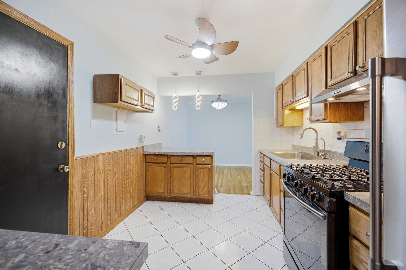 8856 Northshore Drive 201a Property Photo 7