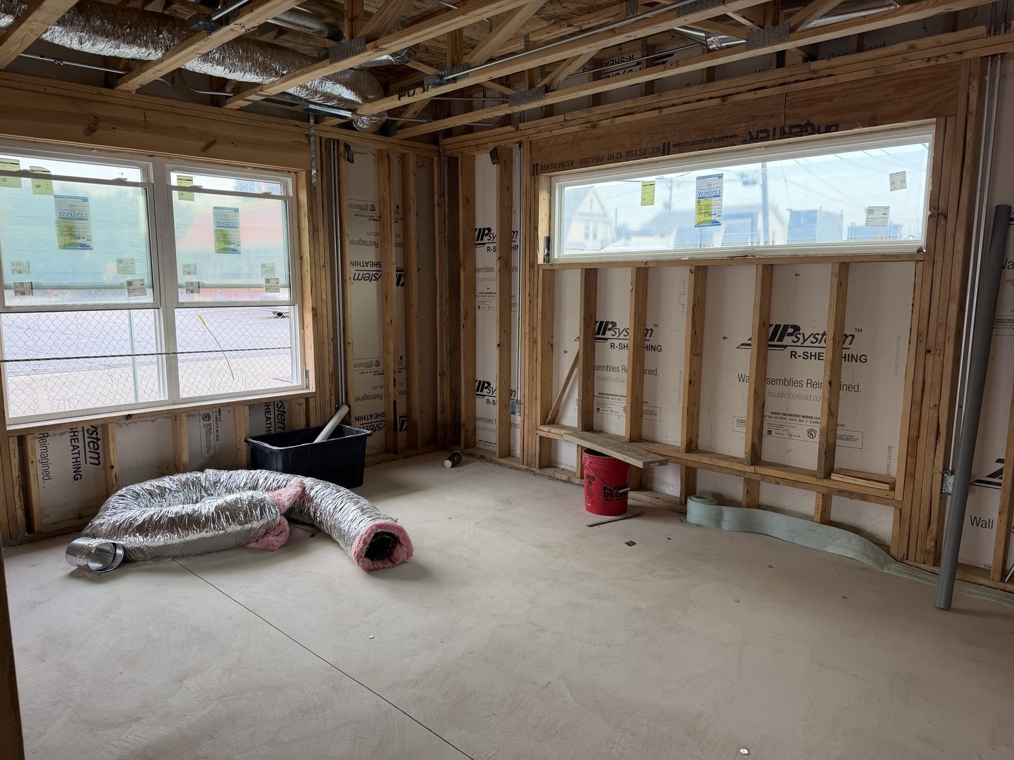 540 N Seymour Avenue B Property Photo 5