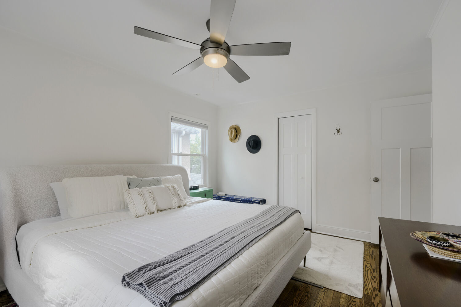 4538 N Kostner Avenue Property Photo 16