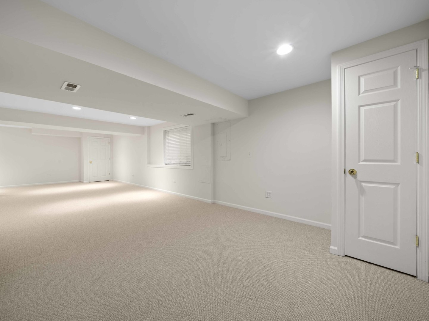 2521 Waterford Lane Property Photo 17