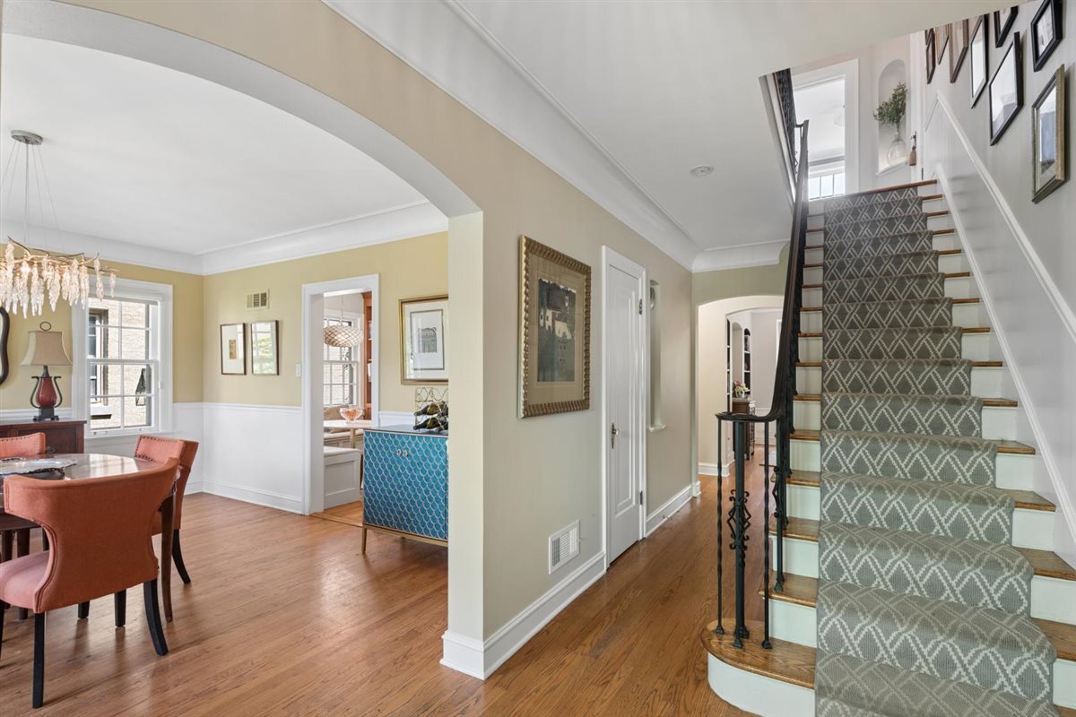 1204 Fair Oaks Avenue Property Photo 3