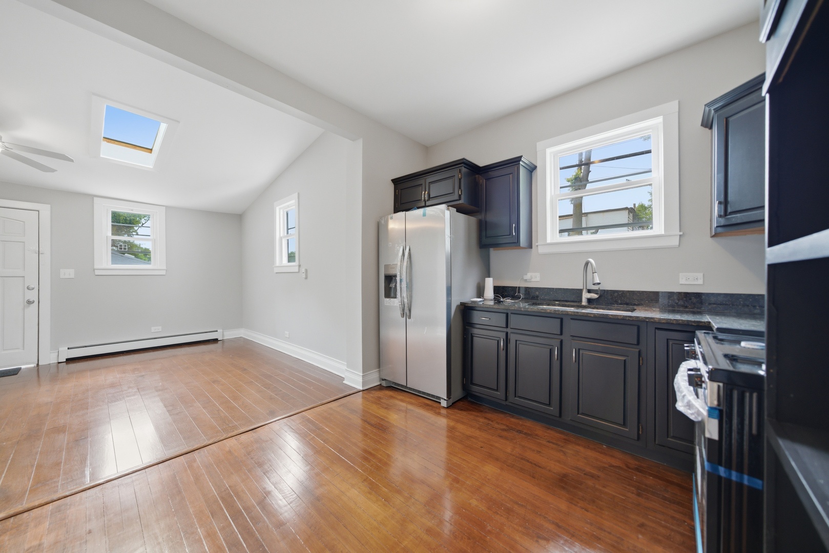 6245 S Damen Avenue Property Photo 6