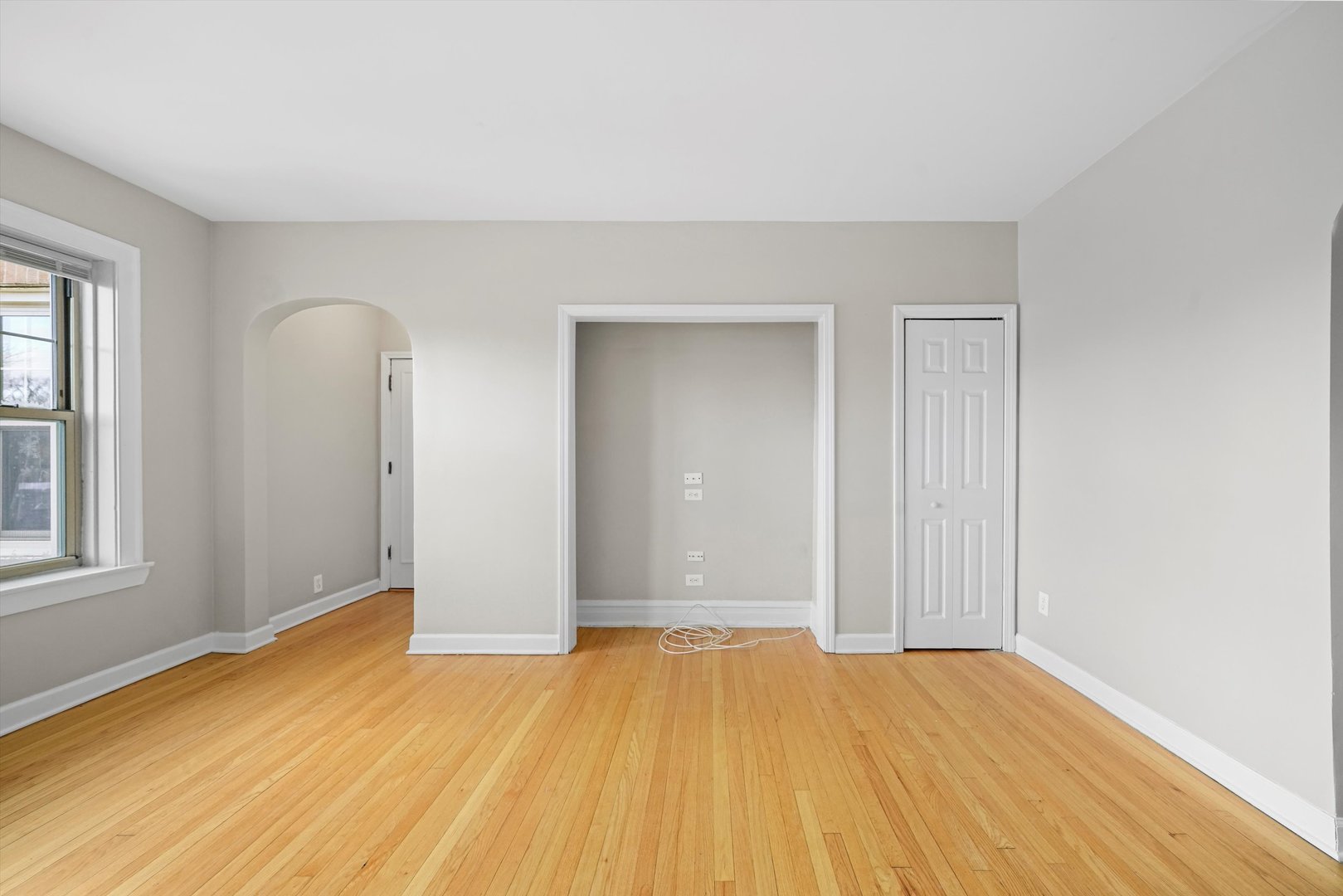 316 Sherman Avenue 1e Property Photo 4