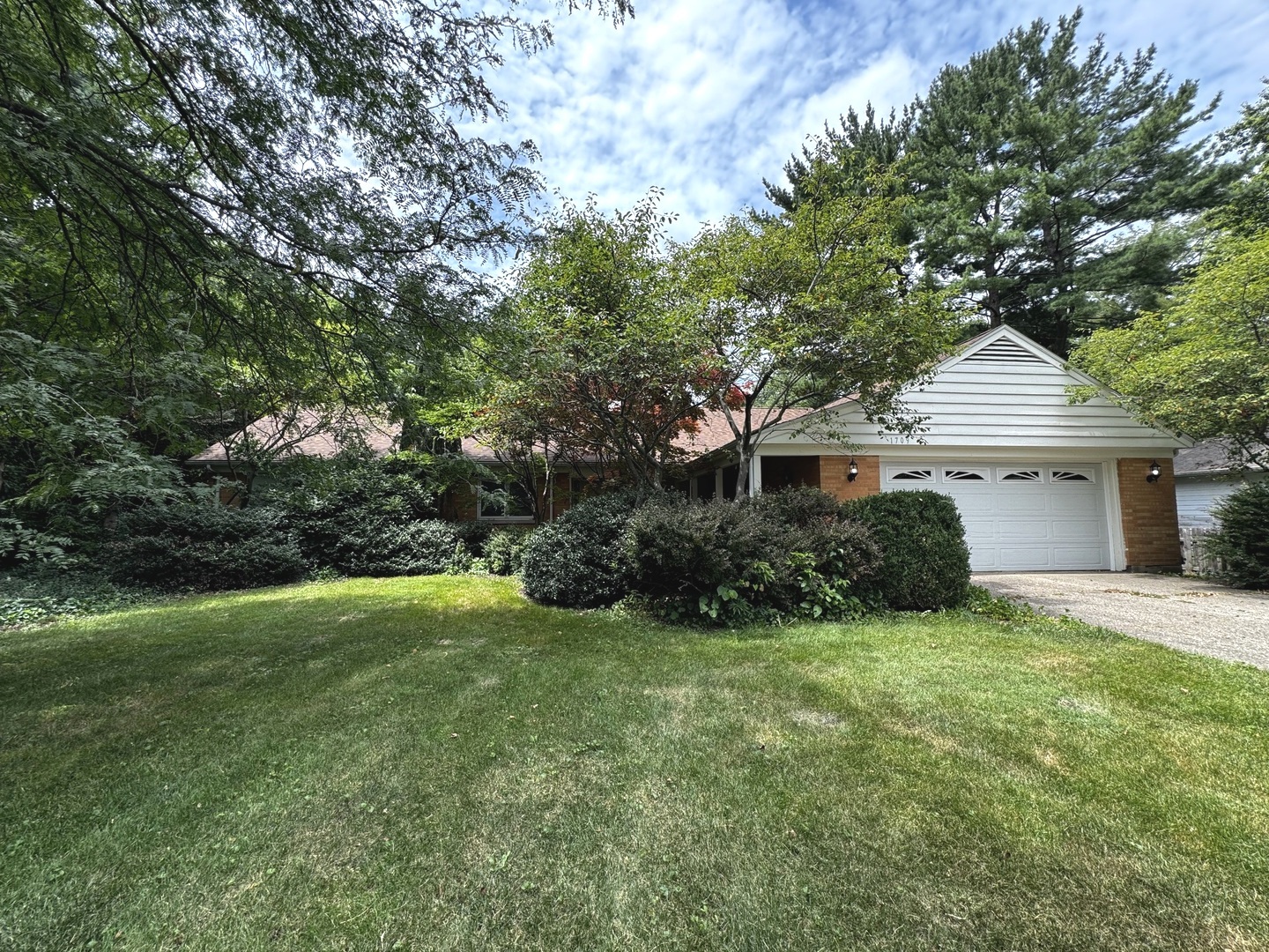 1709 S Vine Street Property Photo 1