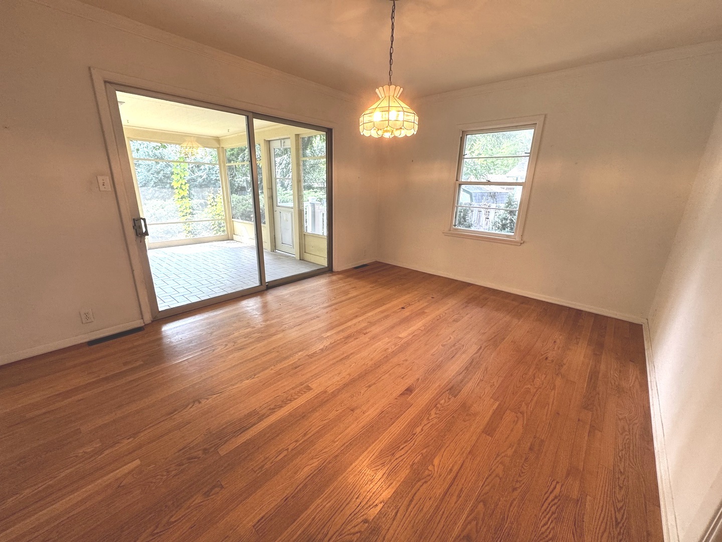 1709 S Vine Street Property Photo 10