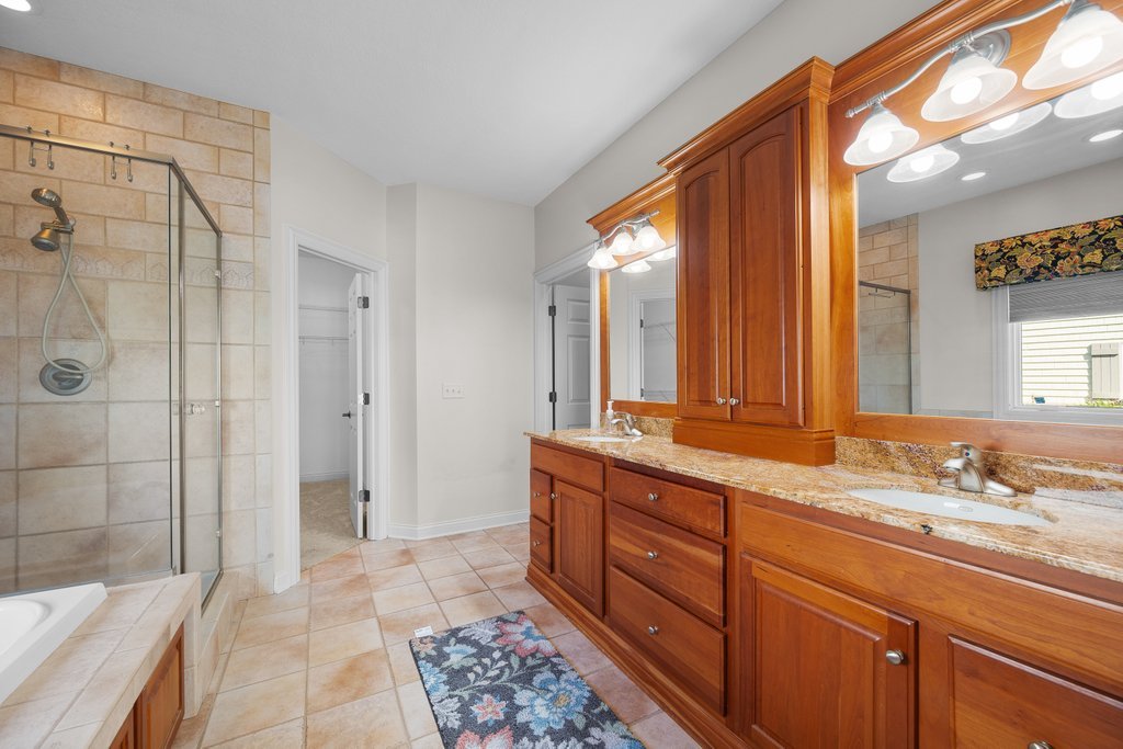 16808 River Road Property Photo 35
