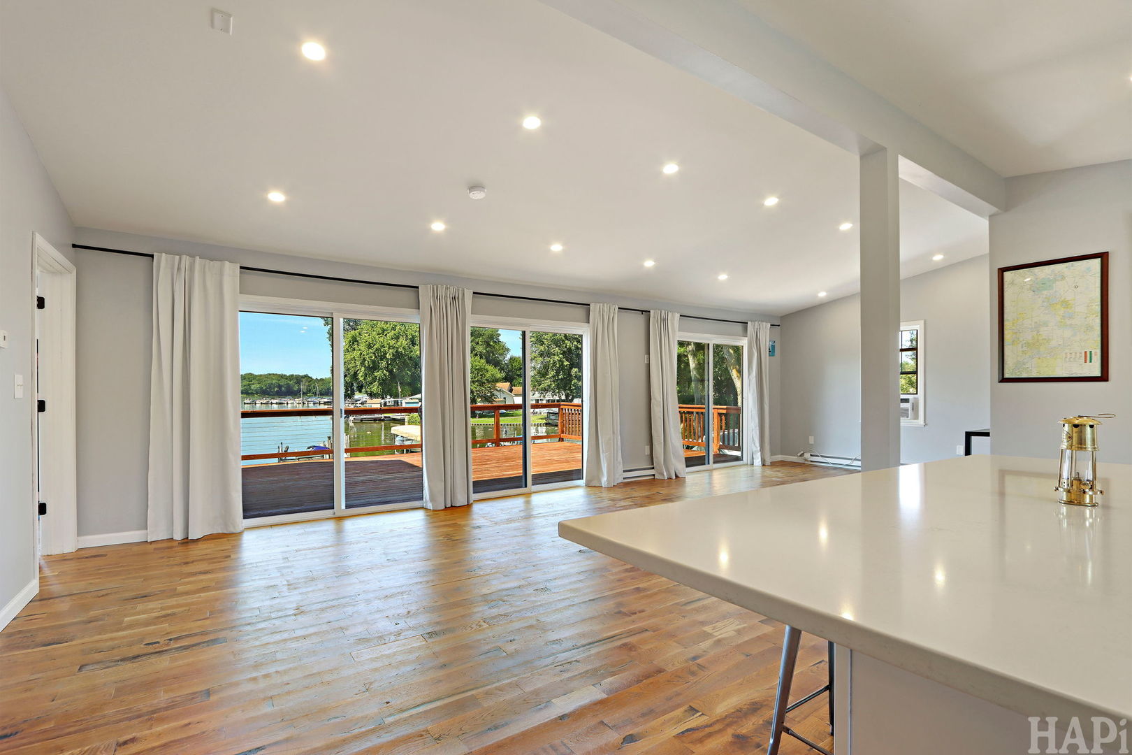 35806 N Marine Drive Property Photo 5
