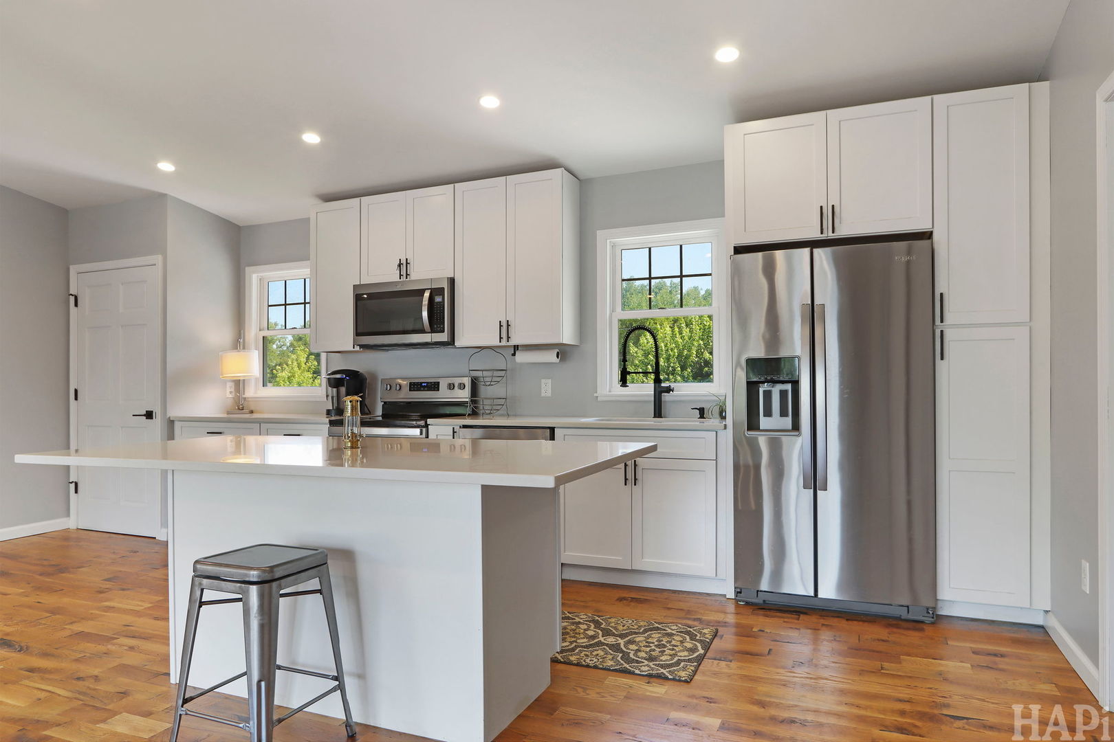 35806 N Marine Drive Property Photo 8