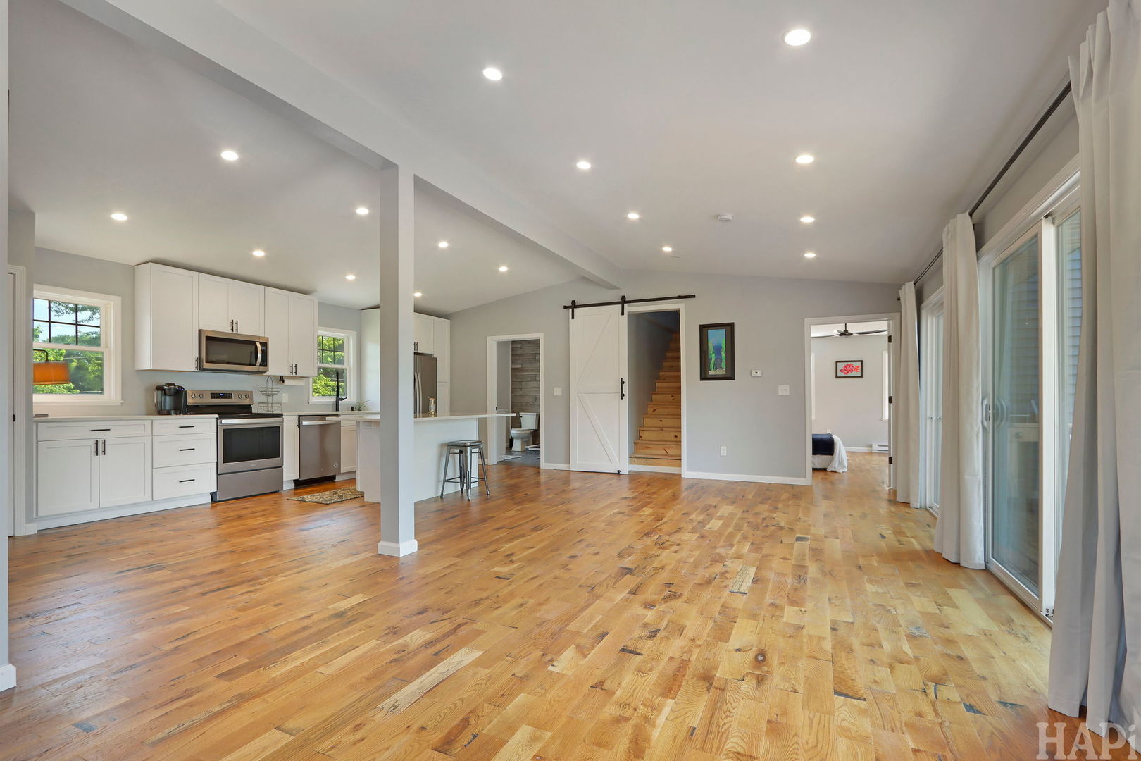 35806 N Marine Drive Property Photo 9