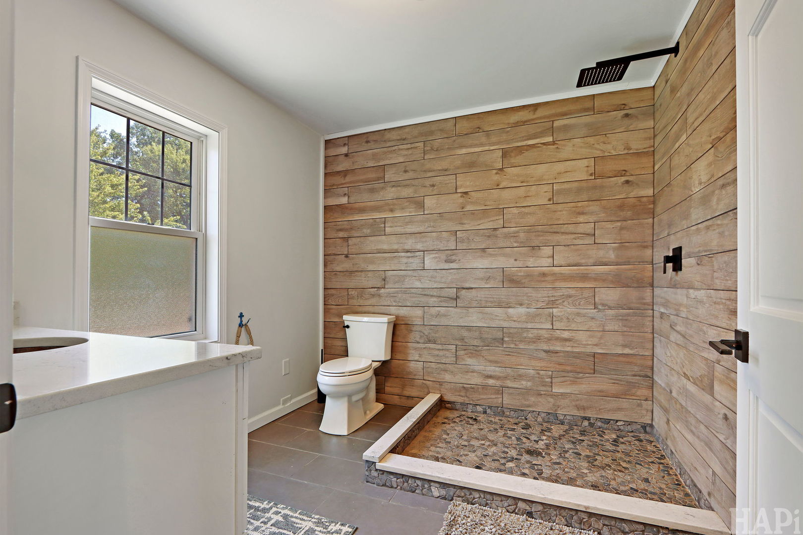 35806 N Marine Drive Property Photo 12