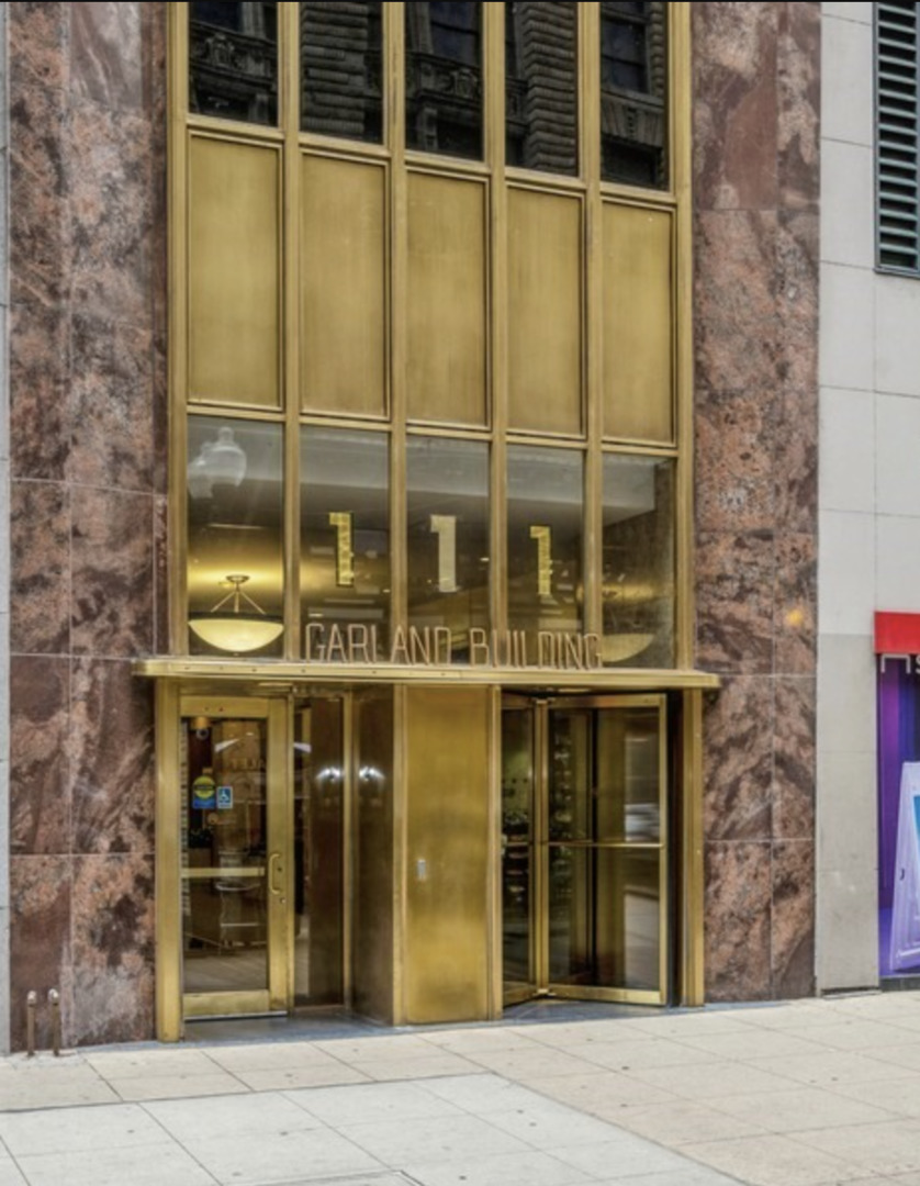 111 N Wabash Avenue 1726 Property Photo 1