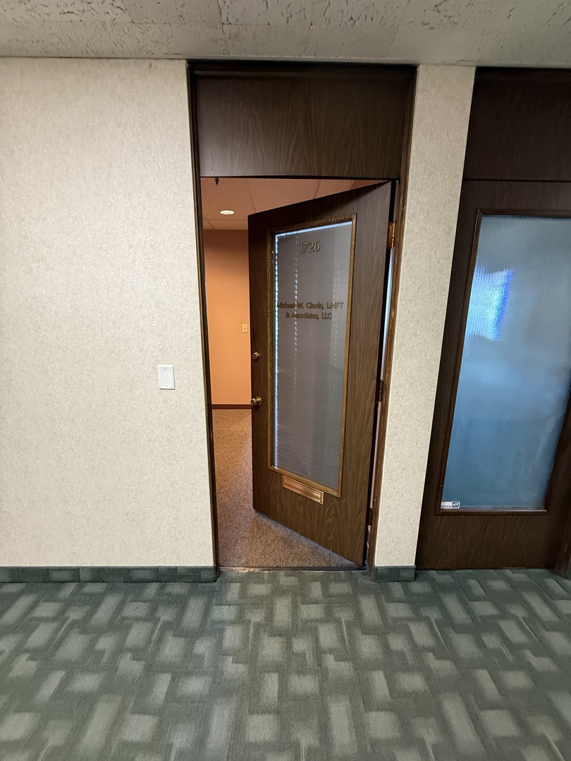 111 N Wabash Avenue 1726 Property Photo 2