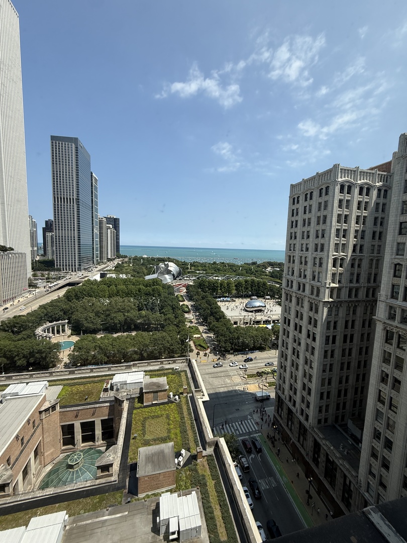 111 N Wabash Avenue 1726 Property Photo 7