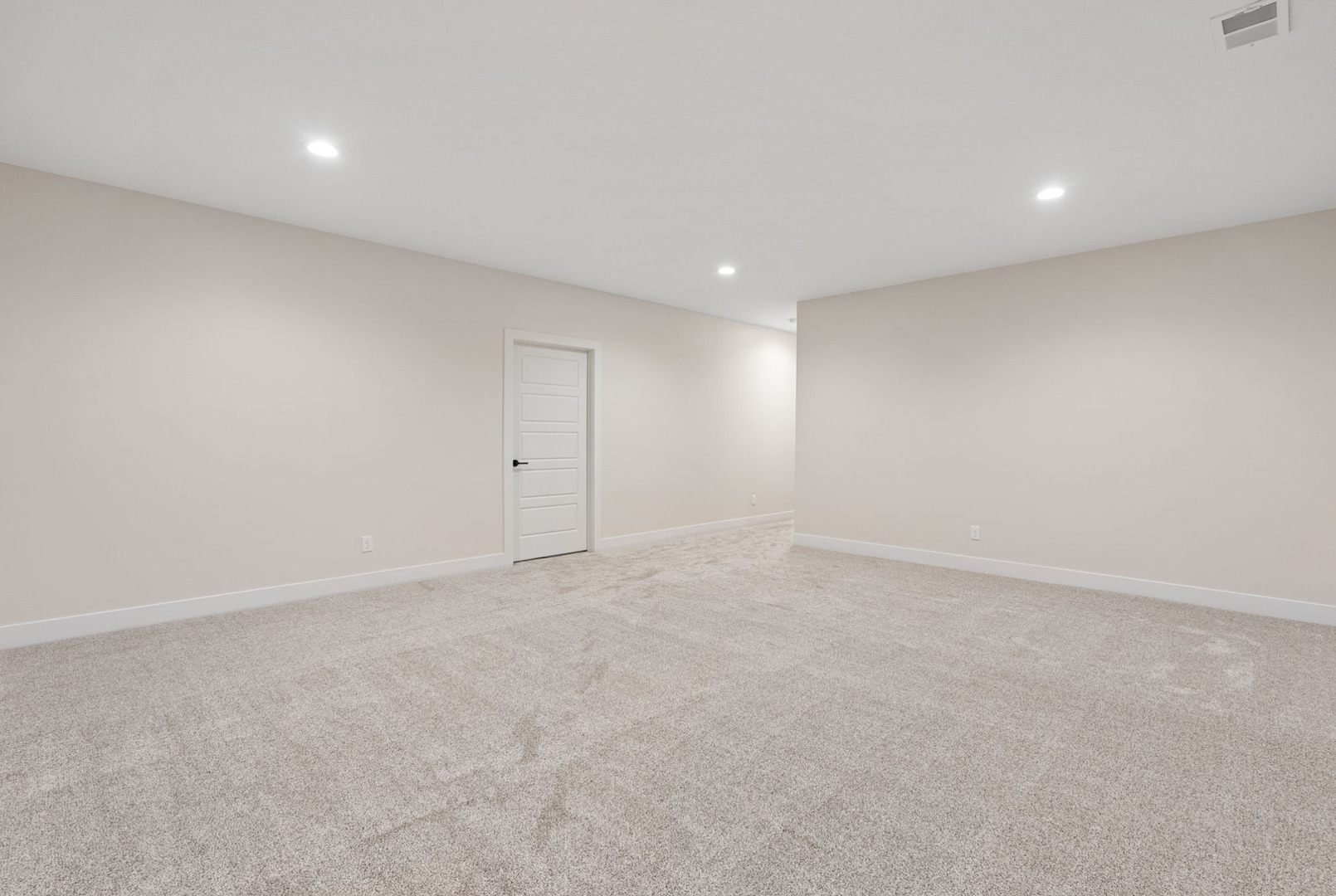28 Frank Court Property Photo 27