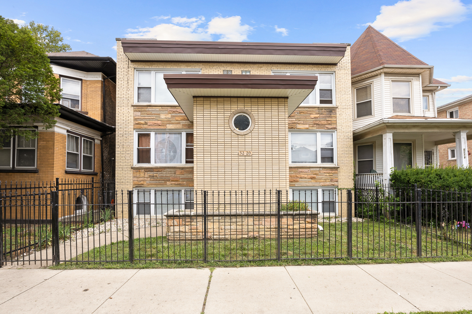 5220 W Washington Boulevard Property Photo 1