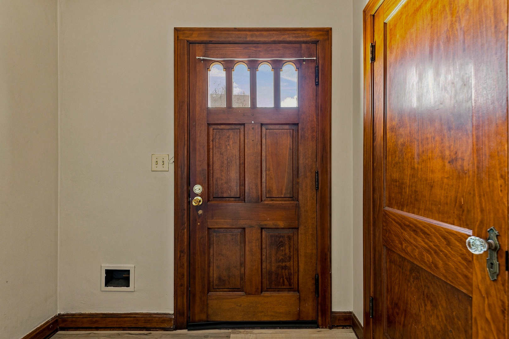 1004 16th Avenue Property Photo 4