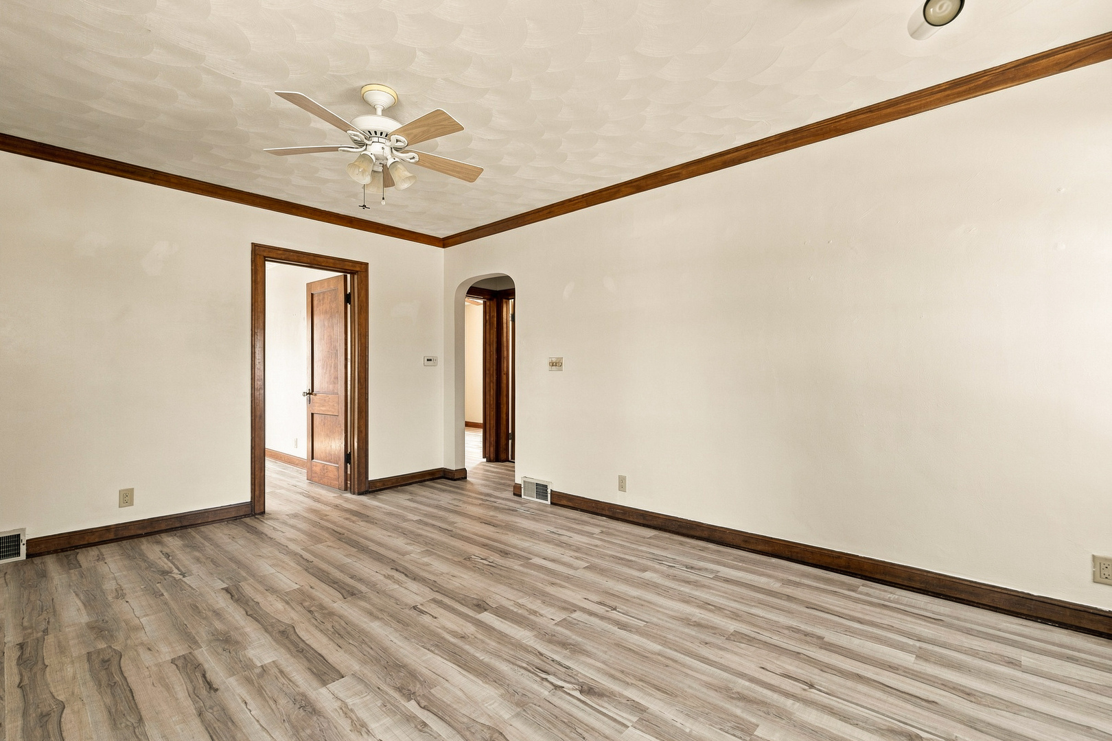 1004 16th Avenue Property Photo 7