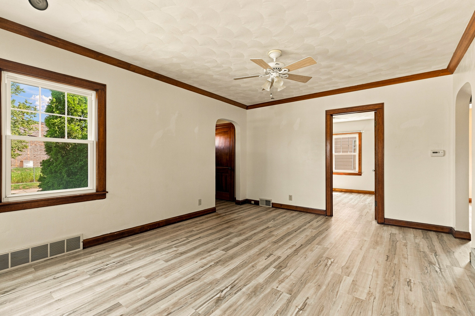 1004 16th Avenue Property Photo 8