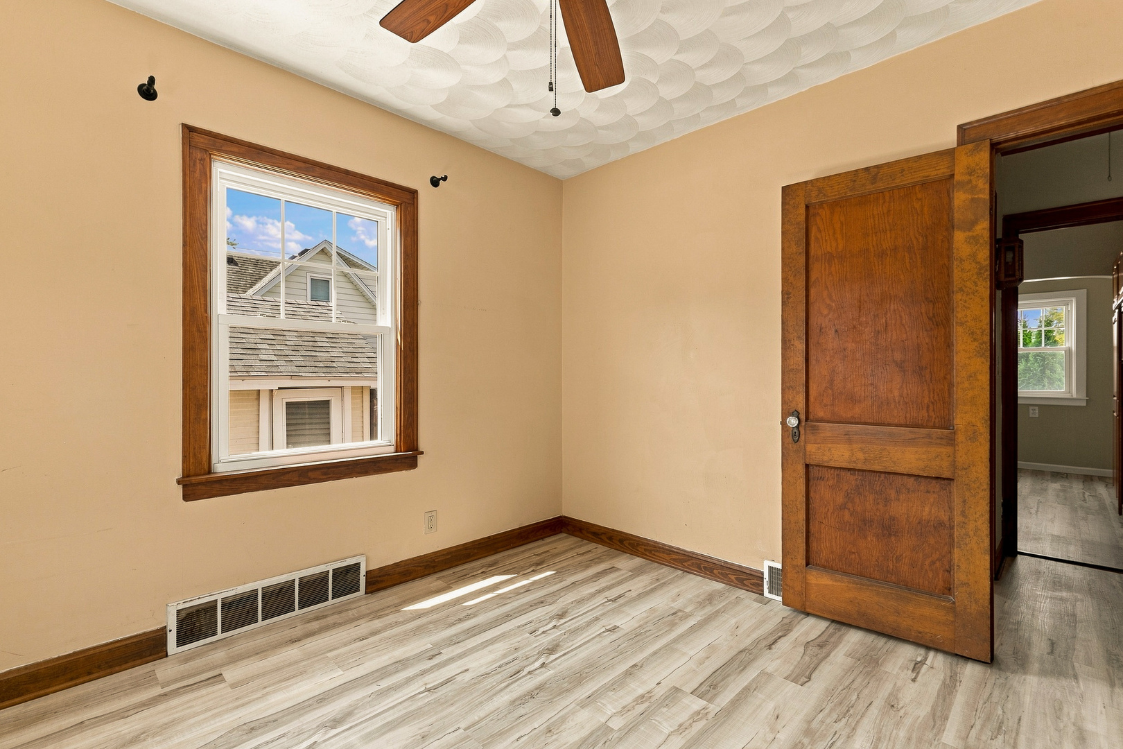 1004 16th Avenue Property Photo 13