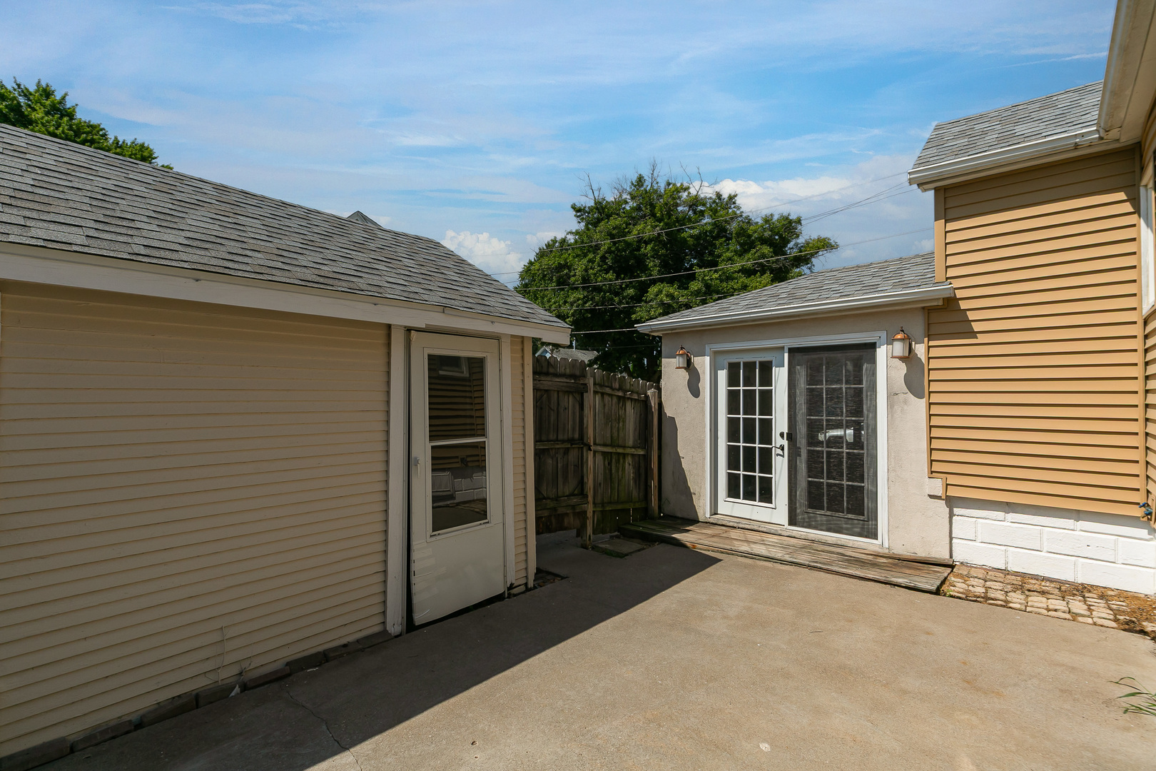 1004 16th Avenue Property Photo 27
