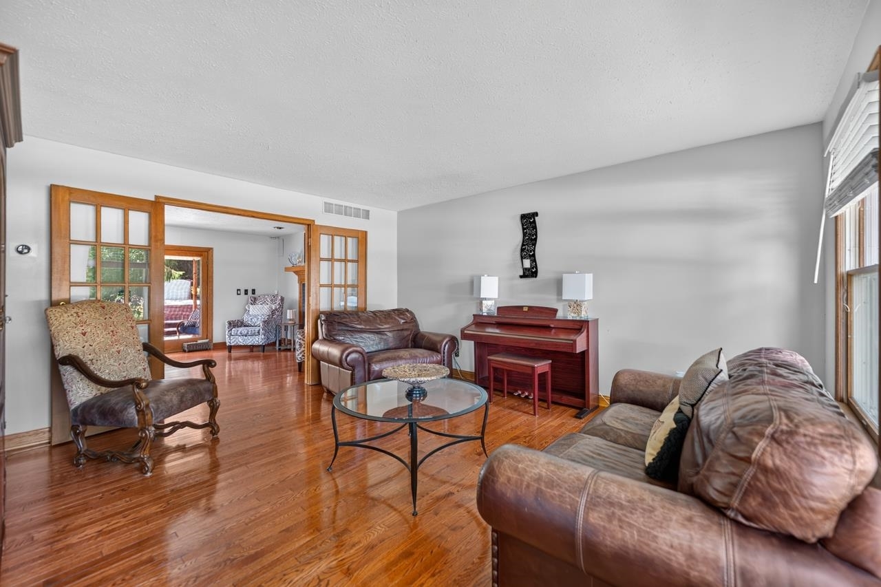 11520 Tyson Drive Property Photo 9