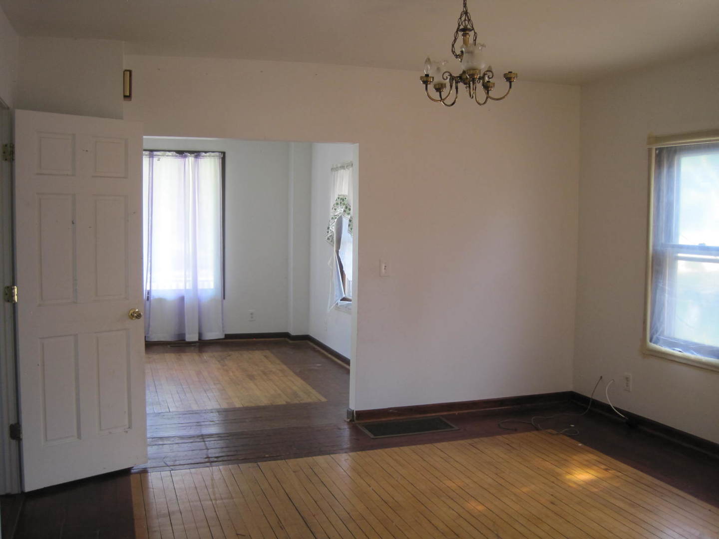 124 Cary Street Property Photo 4