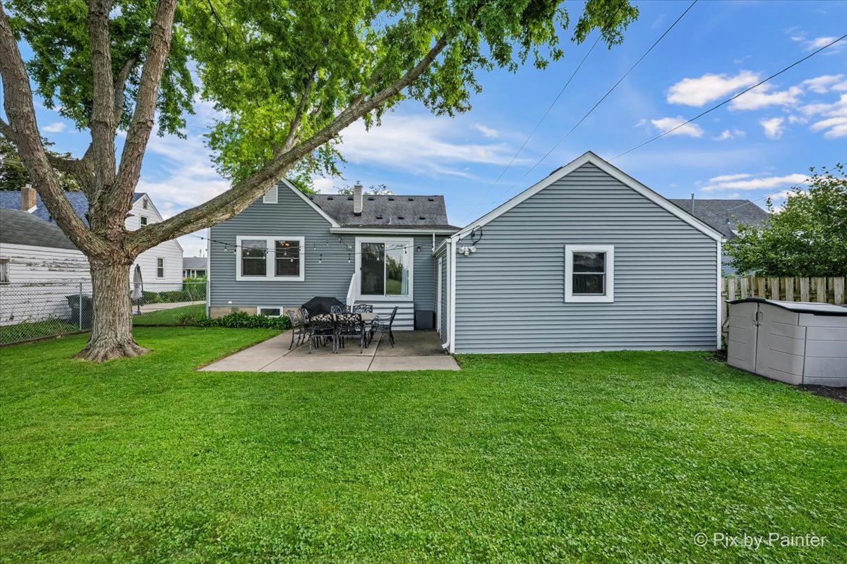 12715147 Property Photo 33