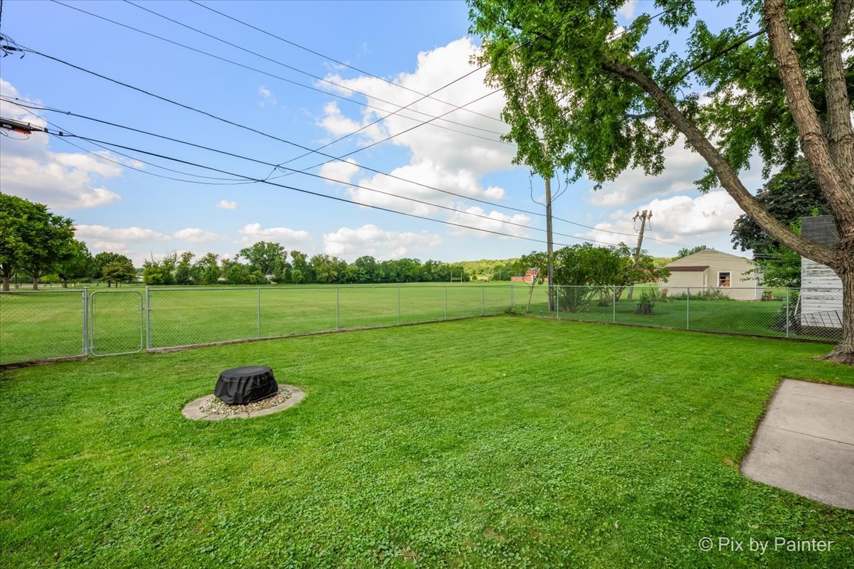 12715147 Property Photo 34