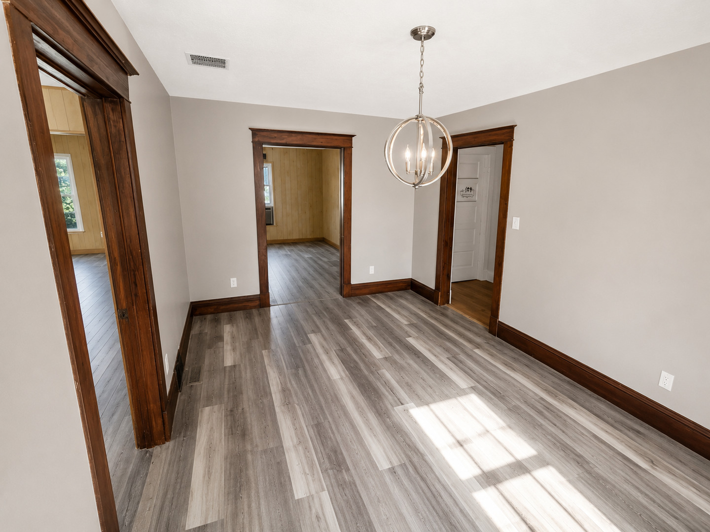 1400 Maple Road Property Photo 5