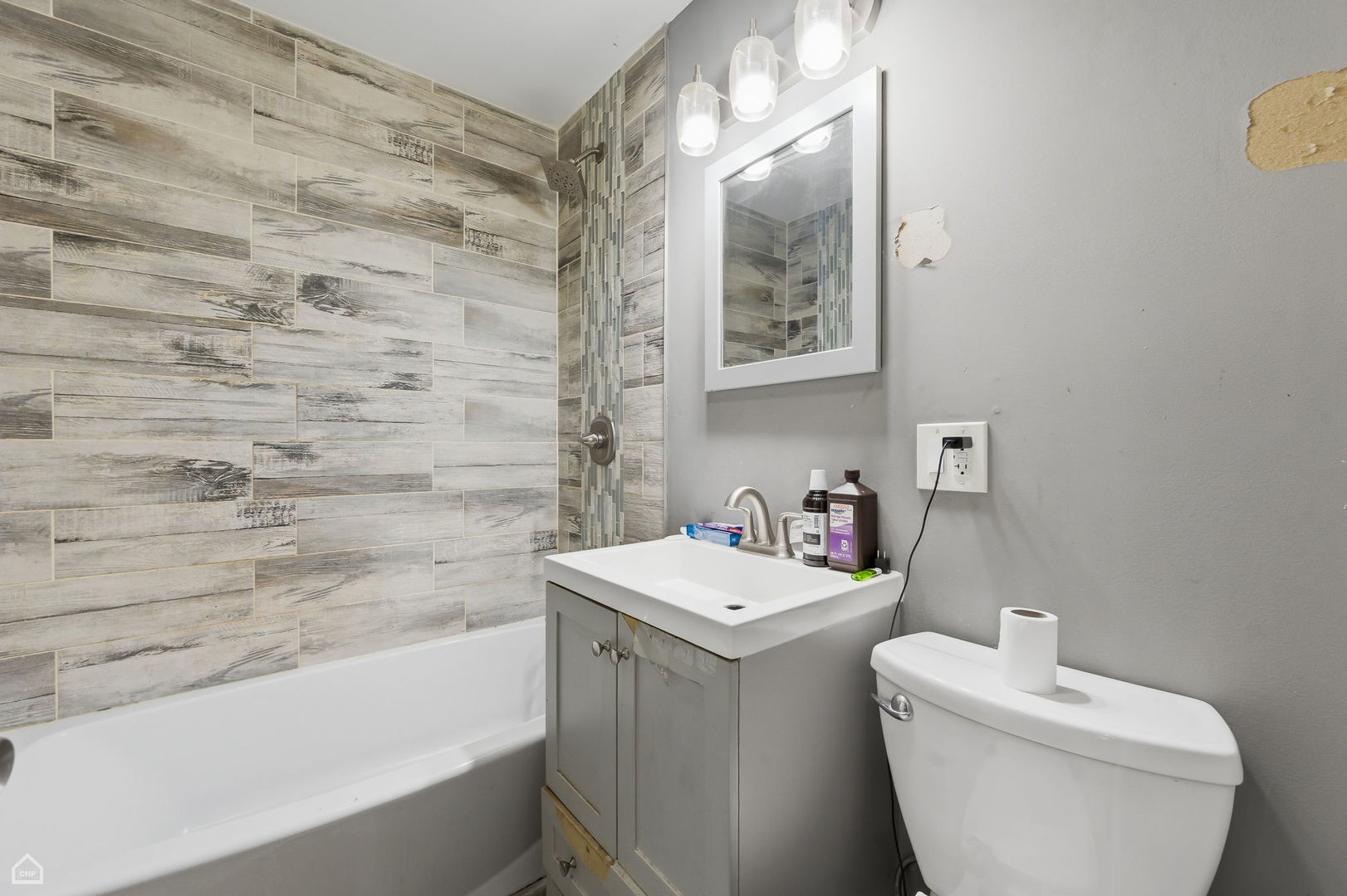 2837 E 127th Street Property Photo 6