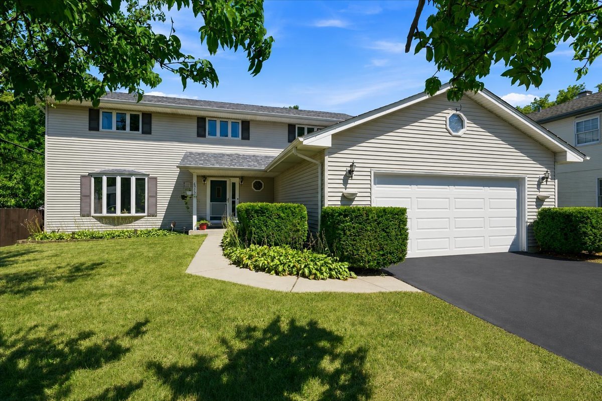 6975 Center Avenue Property Photo 1