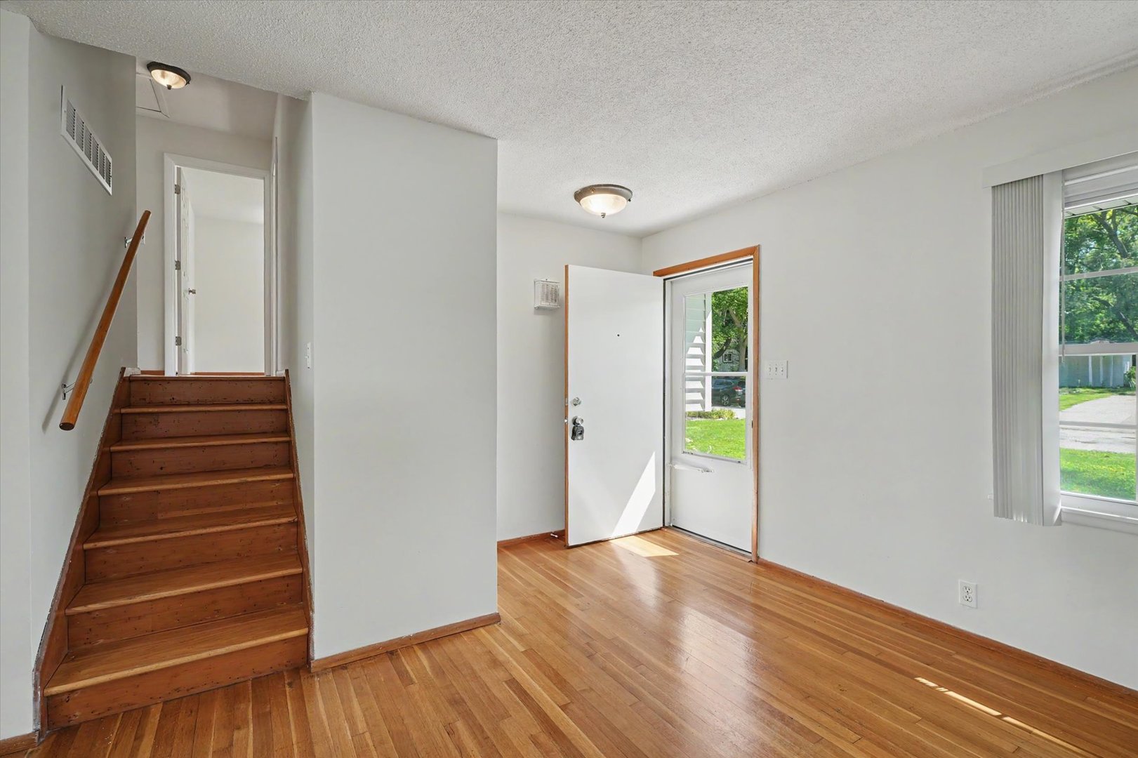 1817 Larch Place Property Photo 6