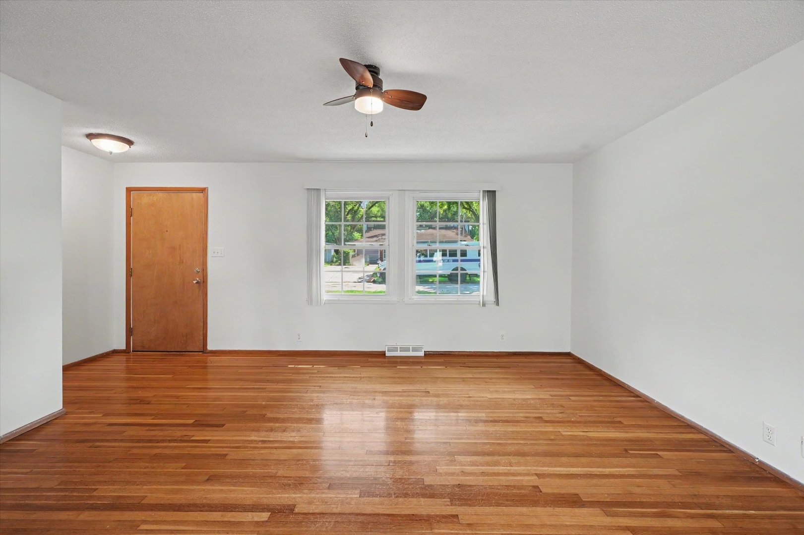 1817 Larch Place Property Photo 8