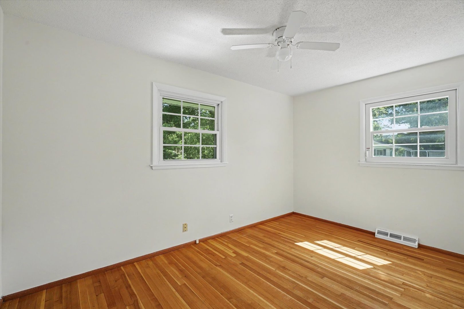 1817 Larch Place Property Photo 21