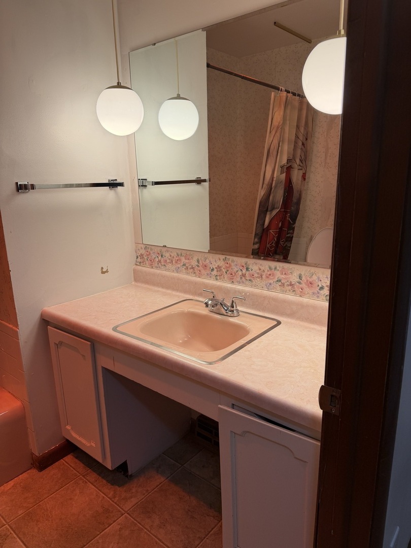 710 Carolyn Street Property Photo 13