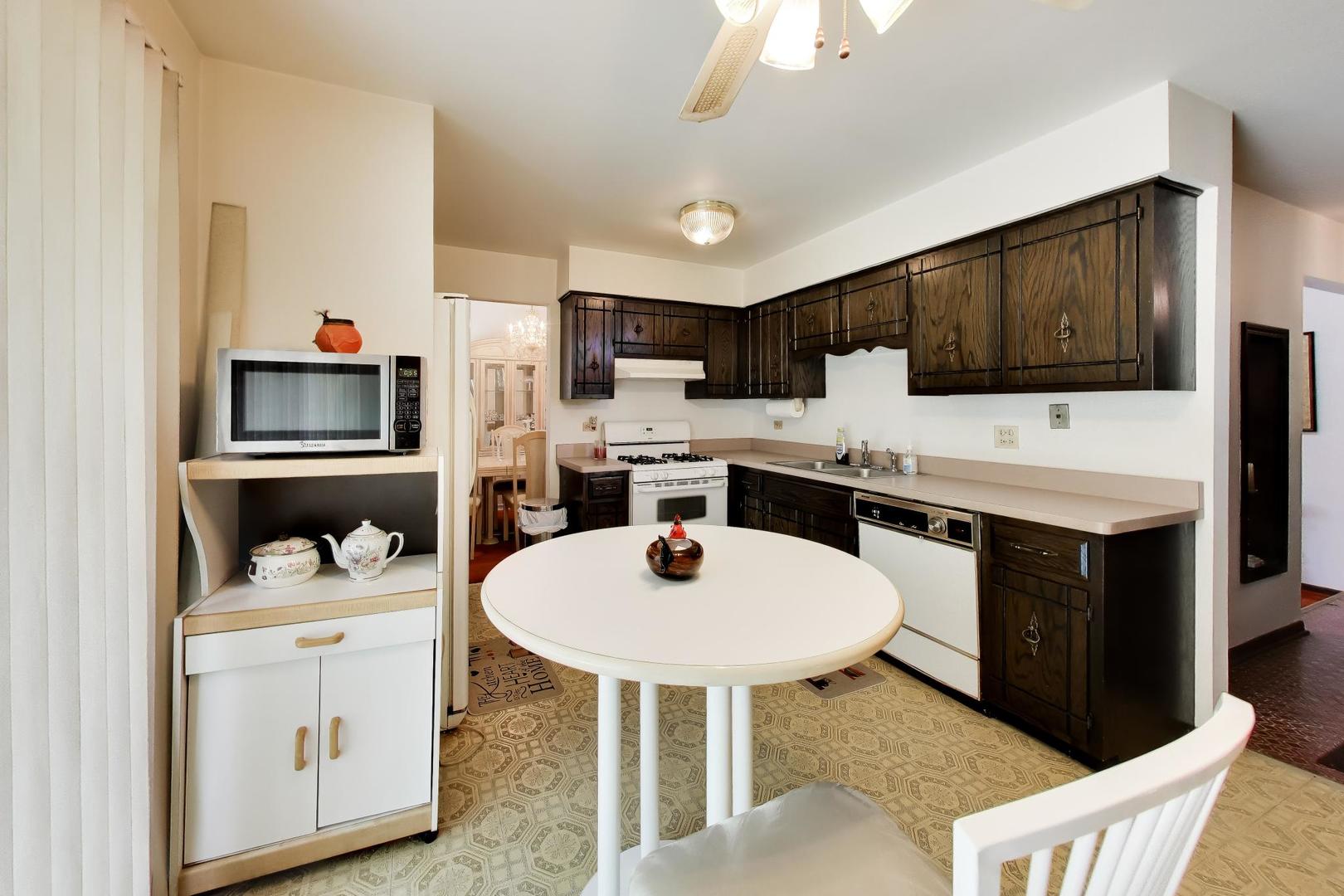 22160 Scott Drive Property Photo 10